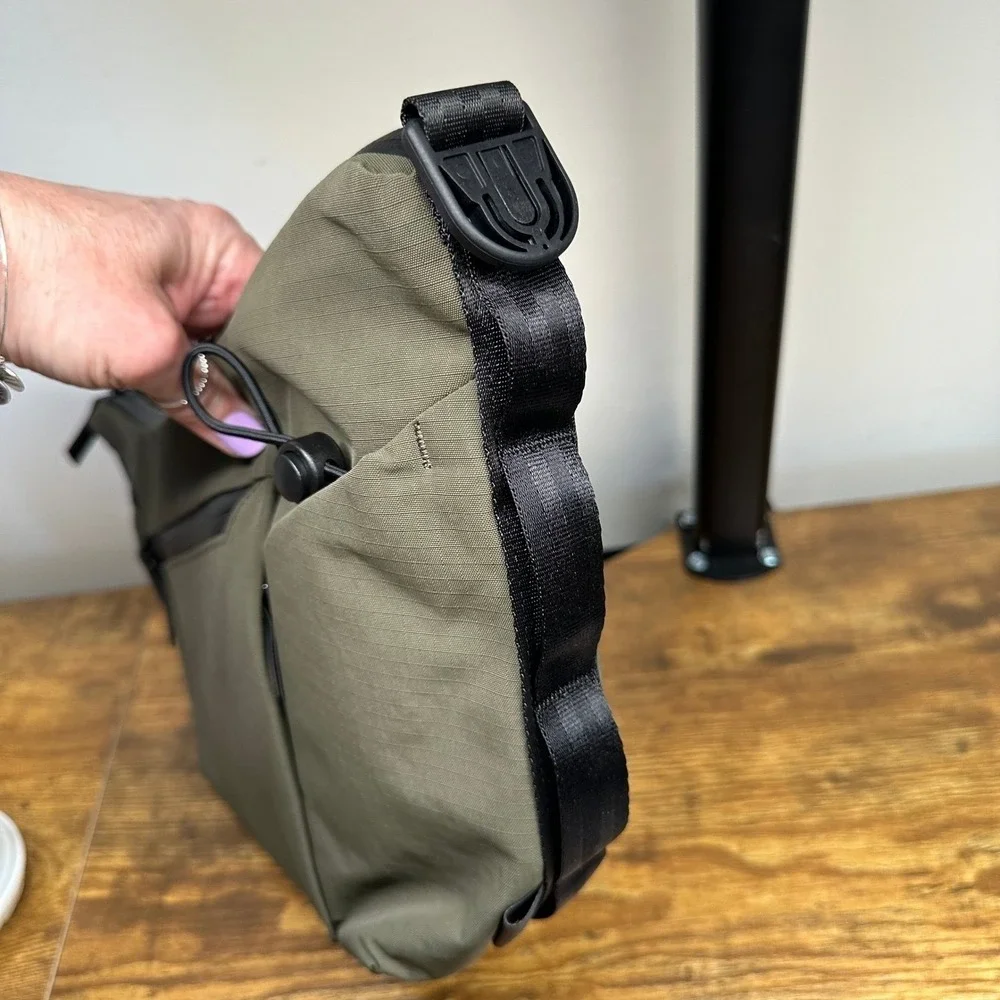 NEW Alpaka Flow Satchel 4L Green Axoflux 210D Messenger Bag Business Travel